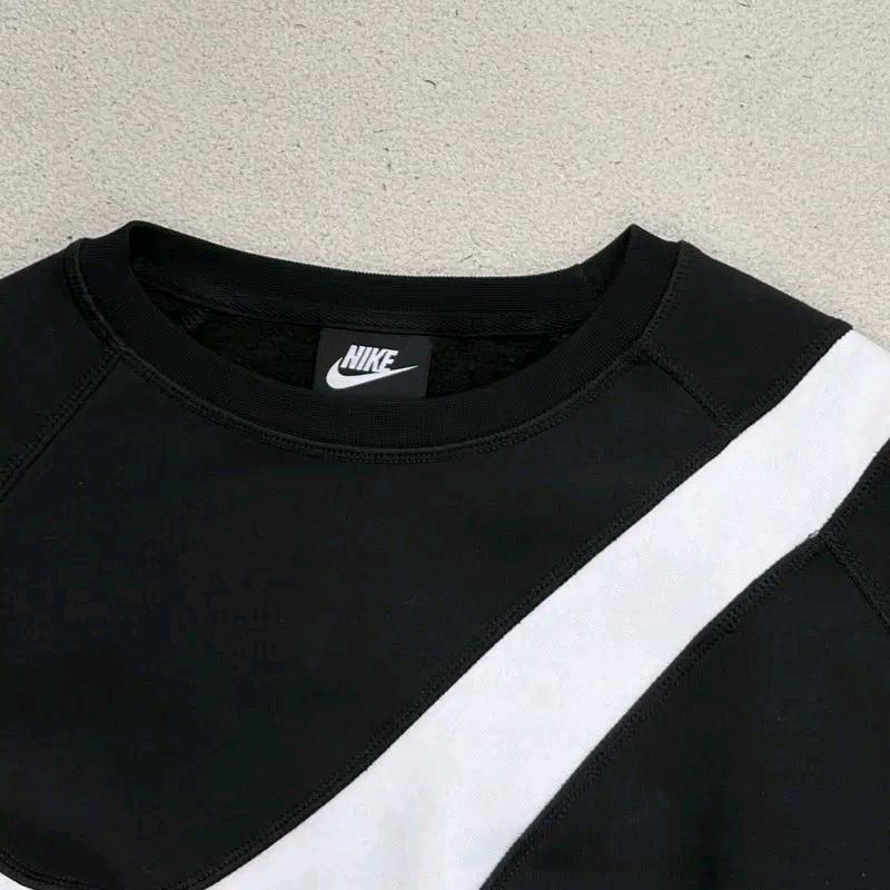NIKE 스우시 빅로고 크롭 맨투맨 S 3