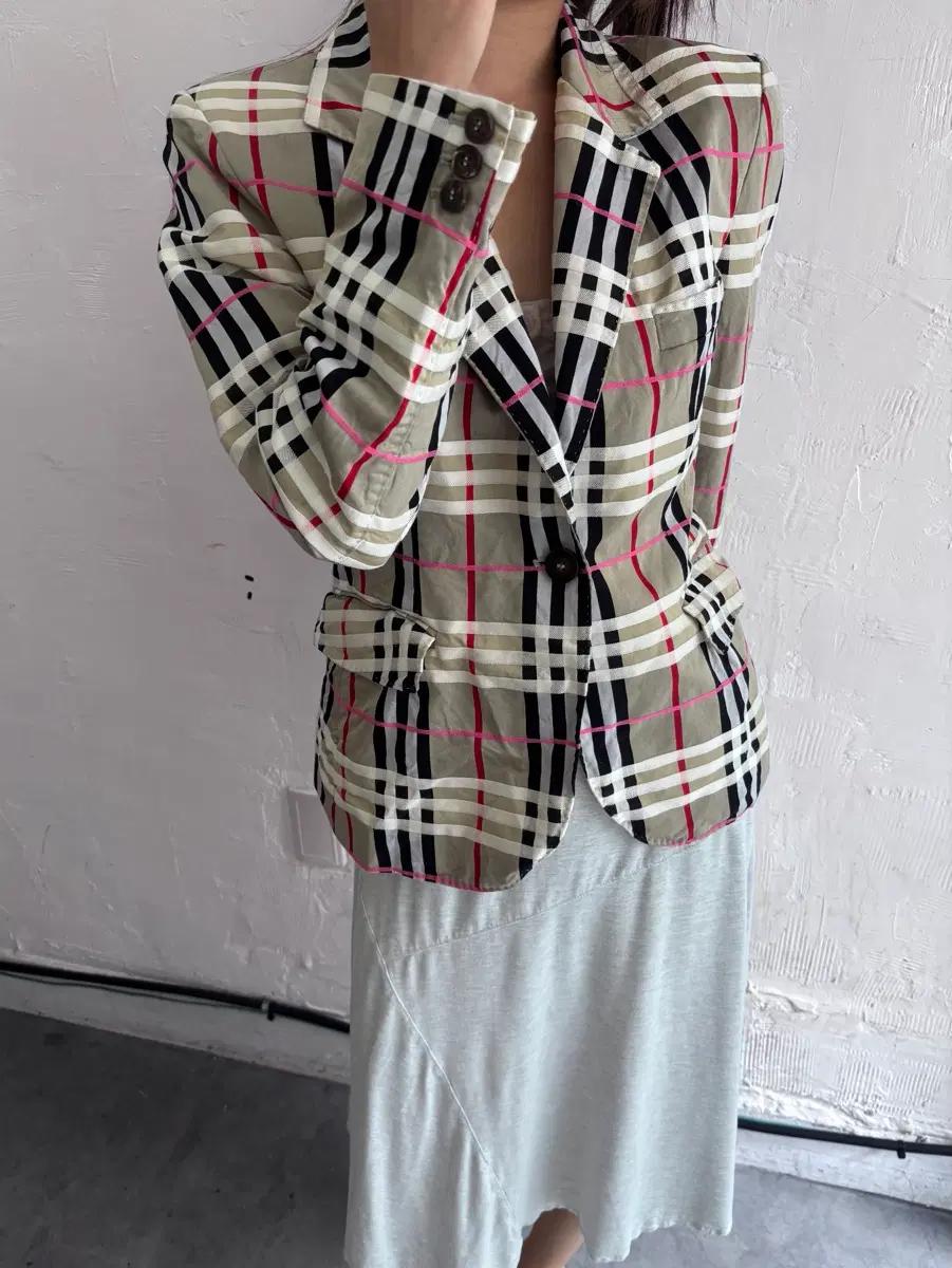 Burberry 버버리 핑크 라인 체크 원버튼 블레이저 자켓 3