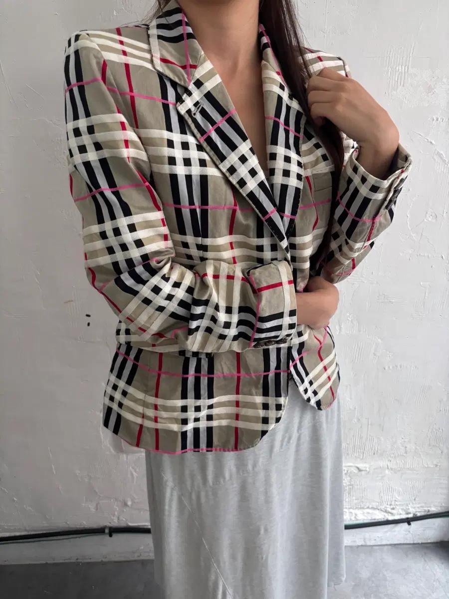 Burberry 버버리 핑크 라인 체크 원버튼 블레이저 자켓 4