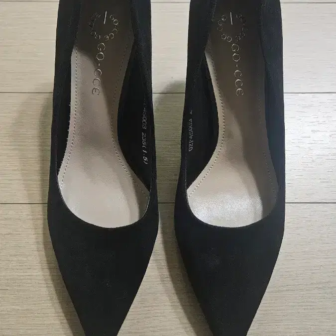 GO-CCE 스웨이드 힐 235 블랙 정장 구두 5