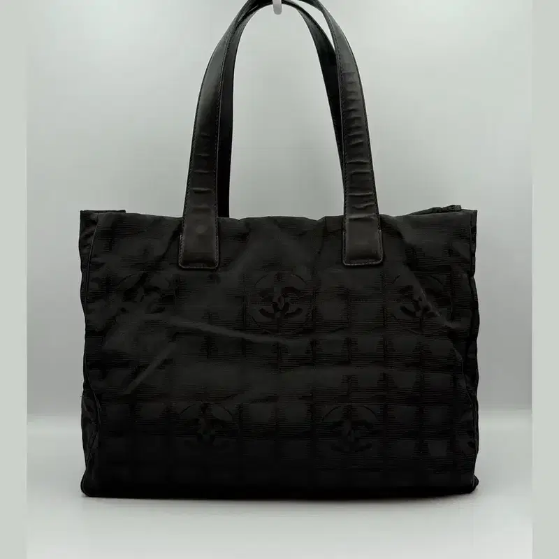 샤넬 CHANEL 뉴트래블라인 CC로고 숄더백 토트백 2