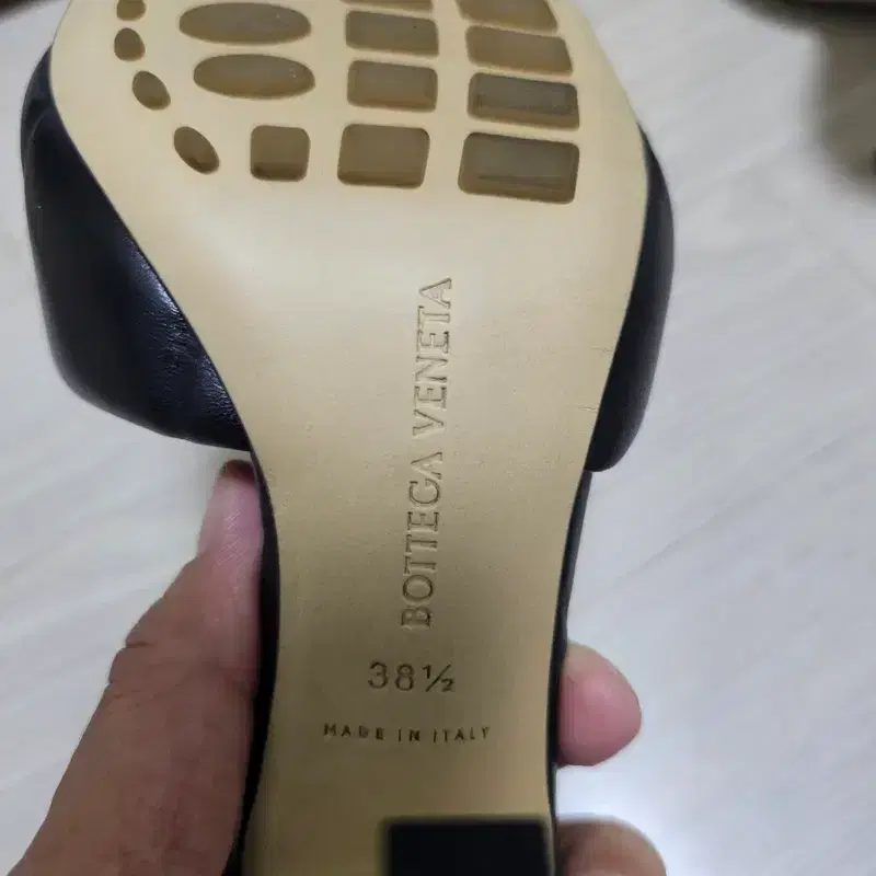 보테가베네타 리도 뮬 블랙 38.5 6