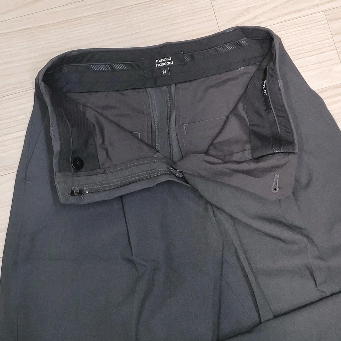 무신사스탠다드 우먼 와이드 슬랙스 그레이 24 3