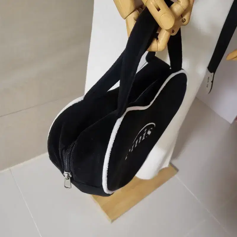 Emis Velour Heart Tote Bag Black 이미스 가방 3