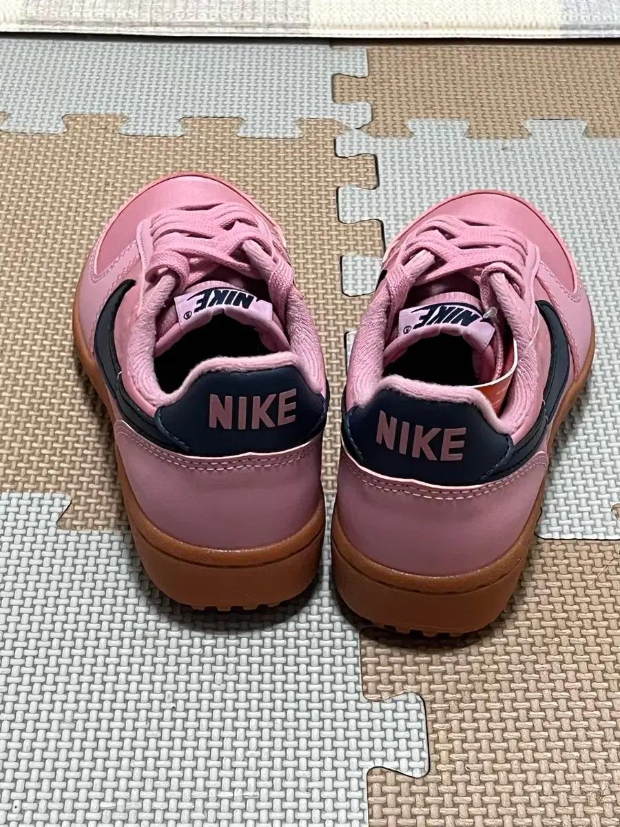 (새상품) 나이키 필드 제너럴 신발 스니커즈 230 5