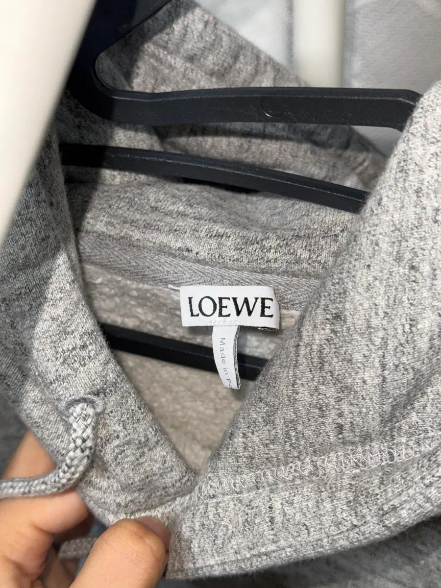 LOEWE 로에베 아나그램 그레이 기모후드티 5