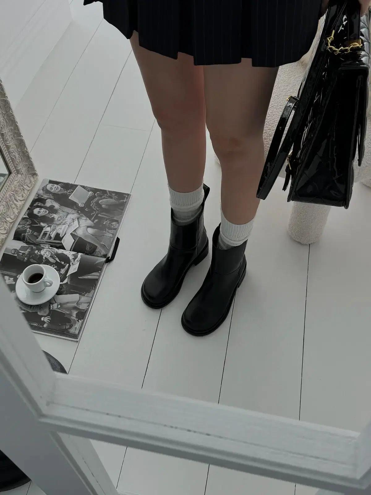 @세일 339 블랙 230-큐트 둥근토 4cm 사선 멜팅 숏부츠-새상품 7