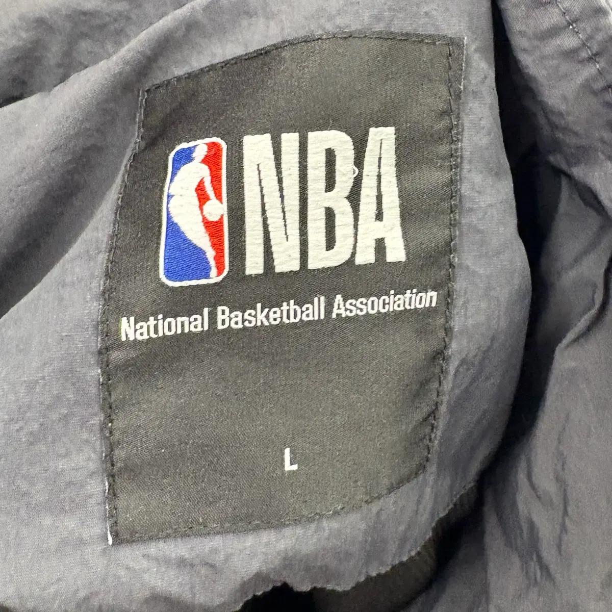L NBA 시카고 불스 차콜 바람막이 점퍼 5