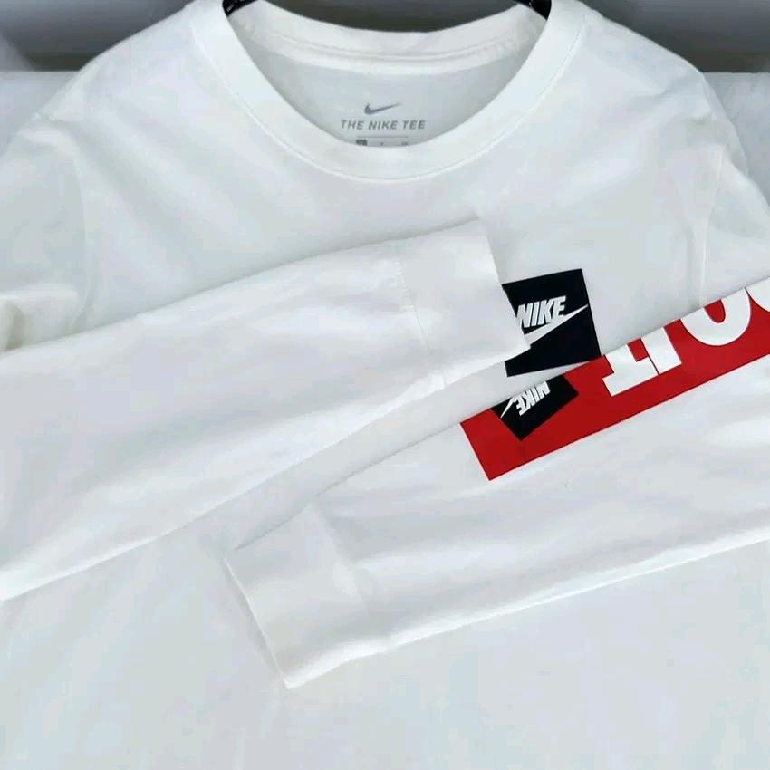 나이키 여성 춘추 프린팅 라운드긴팔티 아이보리S (HU43974) 4