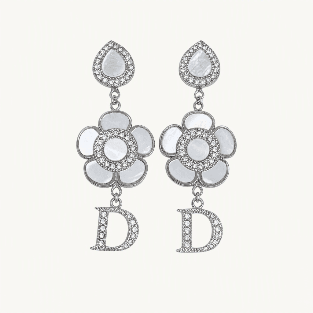 디올 Dior&me 자개 플라워 D참 드롭 귀걸이(풀박스)