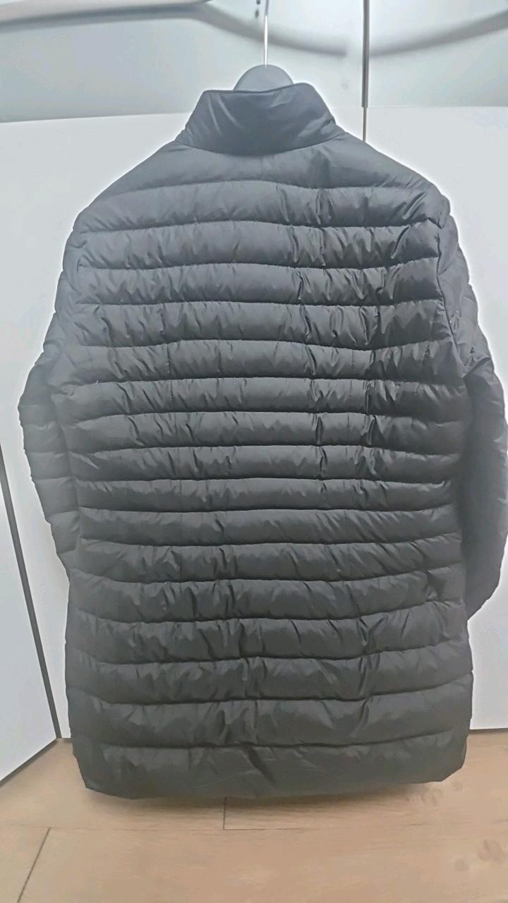 IZZAT 블랙 경량 패딩 점퍼 4