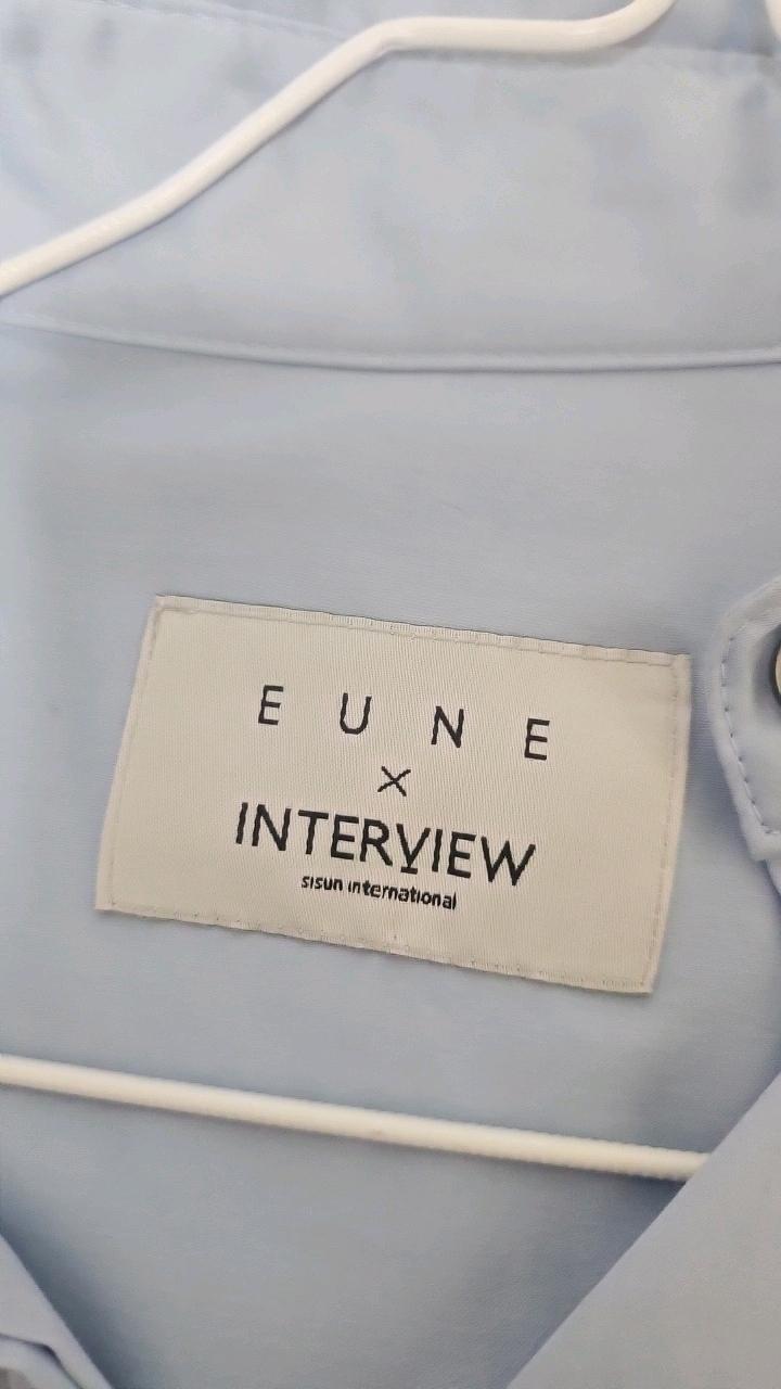 은(EUNE) X 인터뷰 스카이블루 셔츠 4