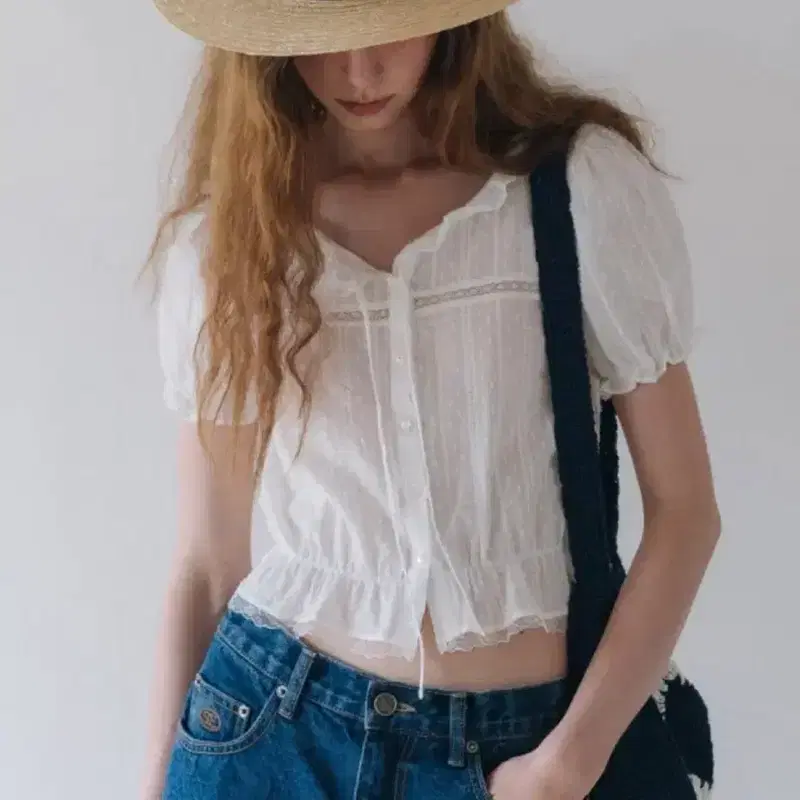 시엔느 Princess Lace Blouse 레이스 블라우스 2