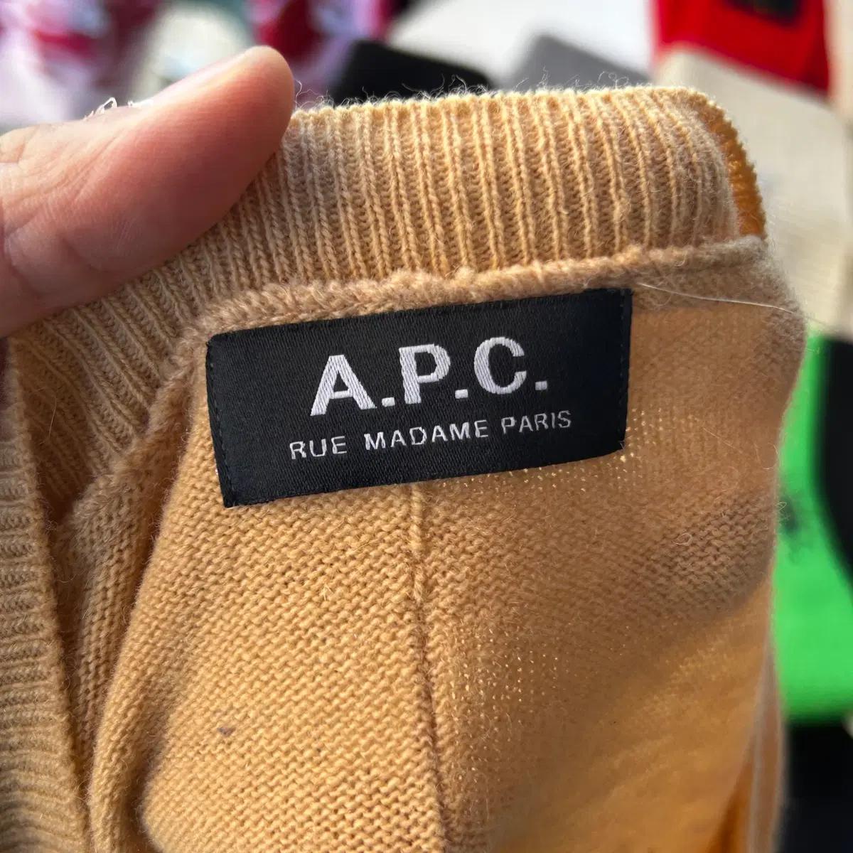 A.P.C 여성용 브라운 니트 가디건 5