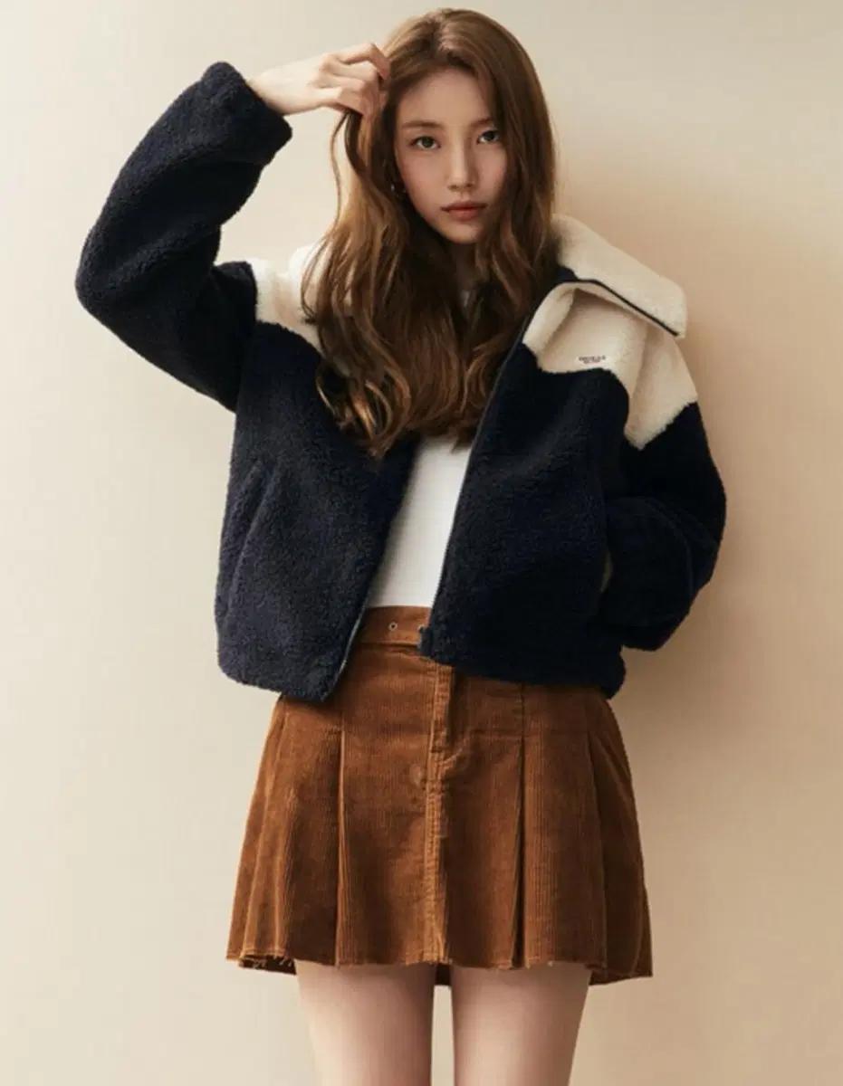 수지 게스 뽀글이 네이비 2