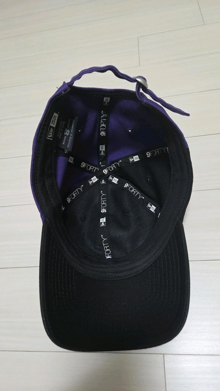 뉴에라 9FORTY 배색 볼캡 블랙 퍼플 4
