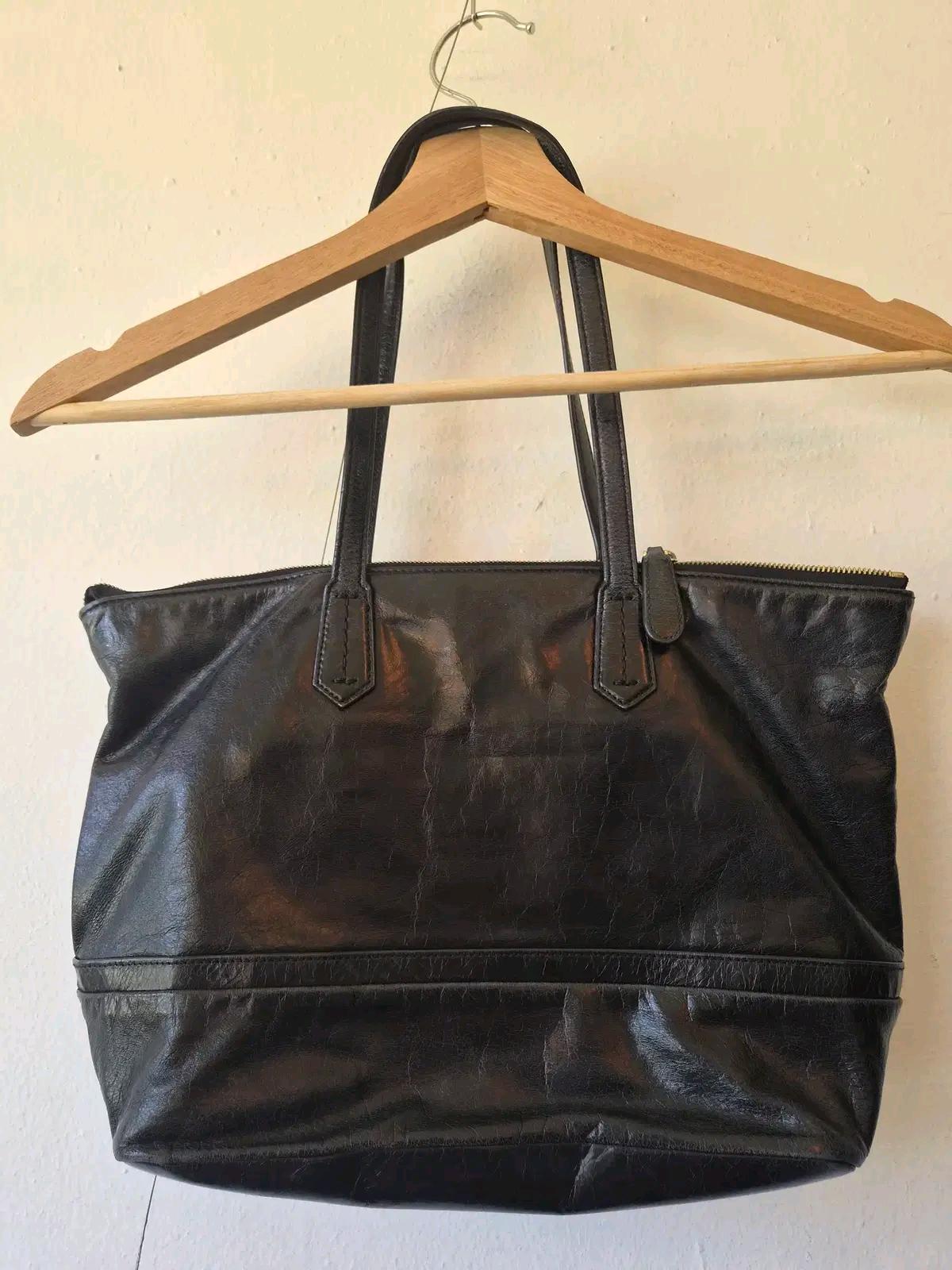 발리 Bally 블랙 오일가죽 숄더백 3