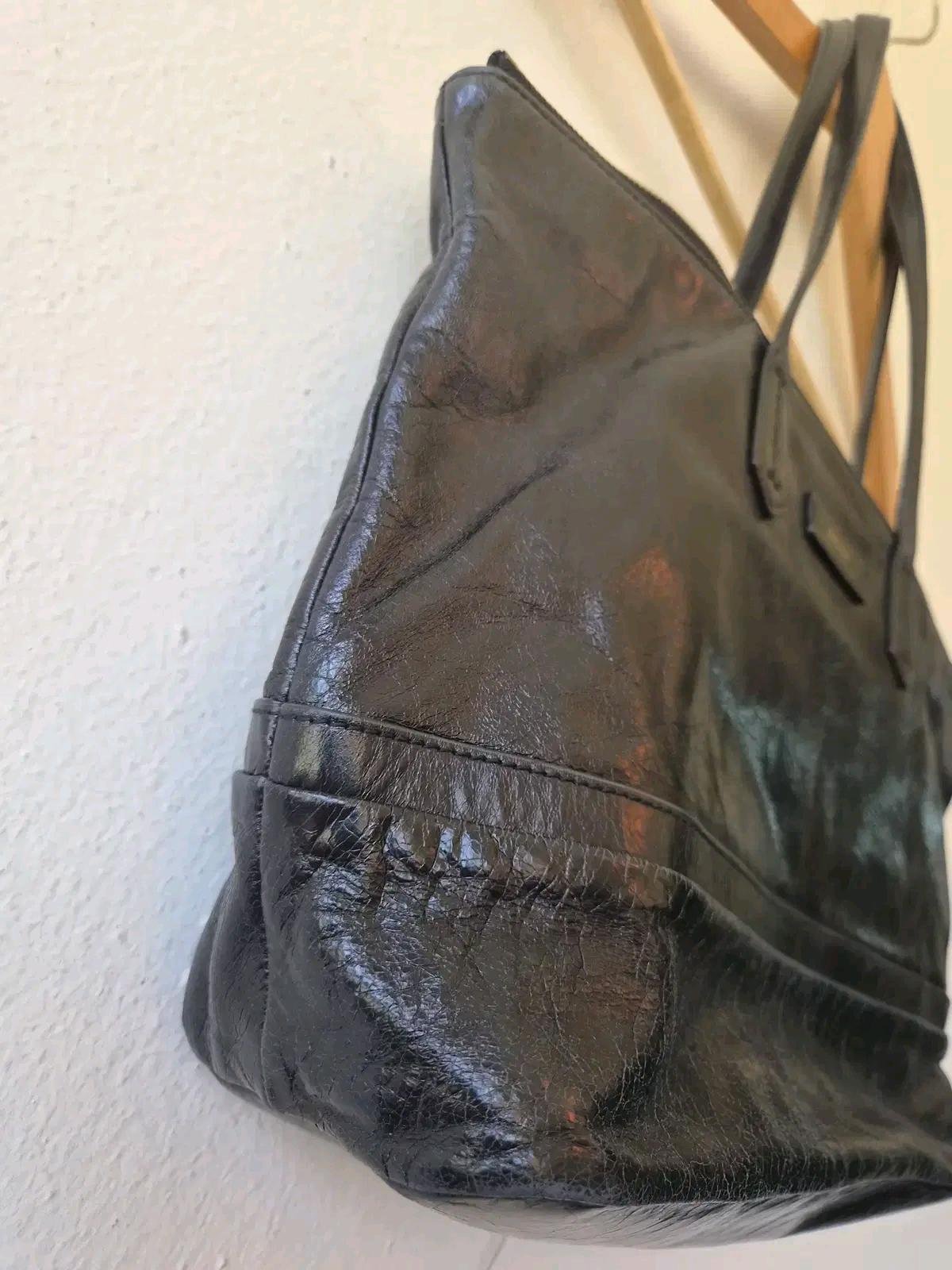 발리 Bally 블랙 오일가죽 숄더백 5