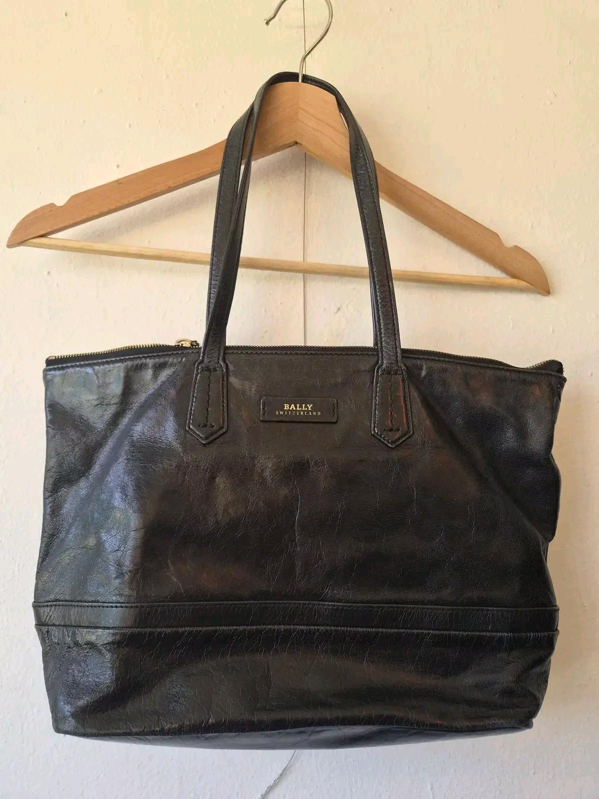 발리 Bally 블랙 오일가죽 숄더백 2