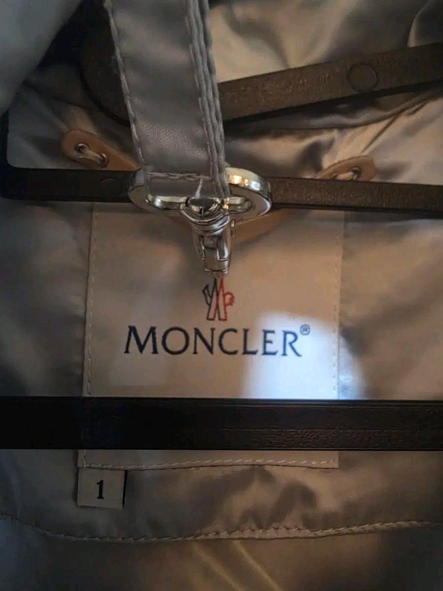 몽클레어 바람막이 1사이즈 6