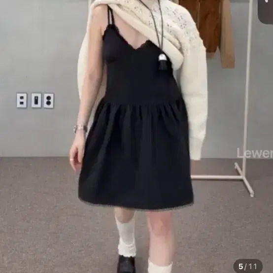 새상품) 미세키서울 헬더 비올라 뷔스티에 원피스 블랙 2
