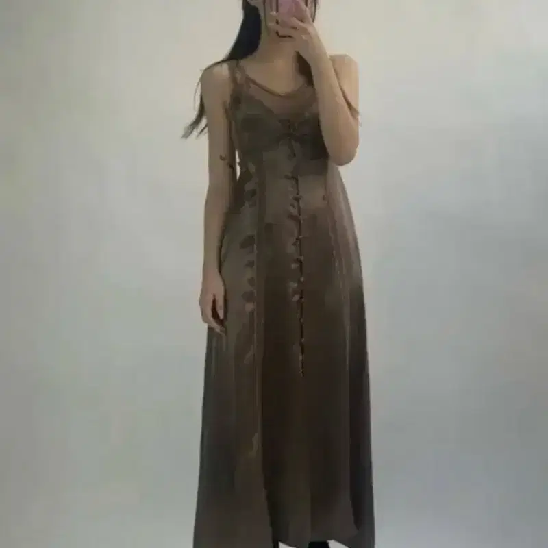 [s] 루루서울 이터널 레이스 새틴 롱 드레스 원피스 모카 4