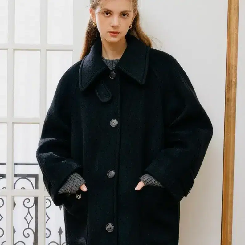 룩캐스트 MARY HALF WOOL COAT 블랙 2