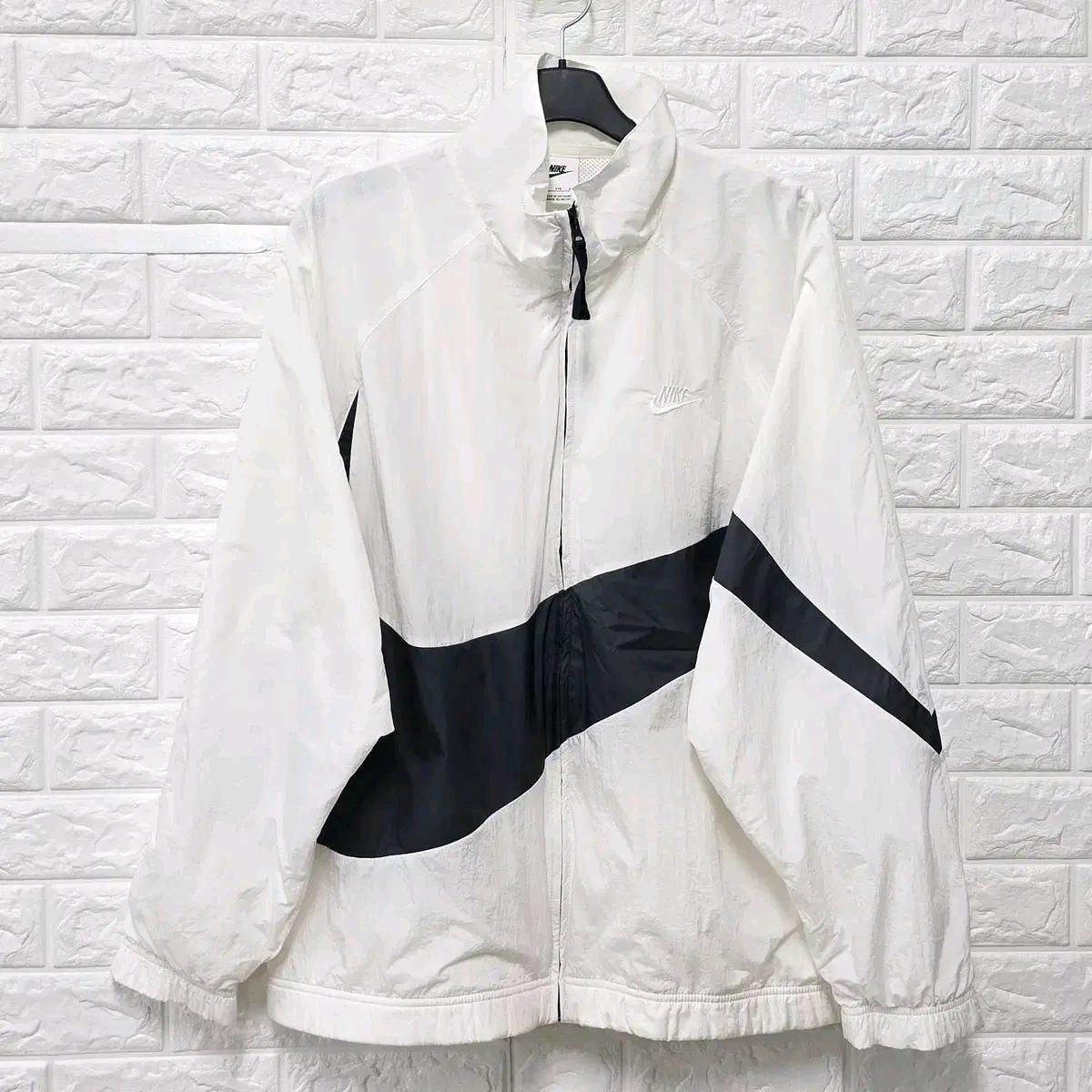 2XL 나이키 화이트 빅스우시 바람막이 E952 2