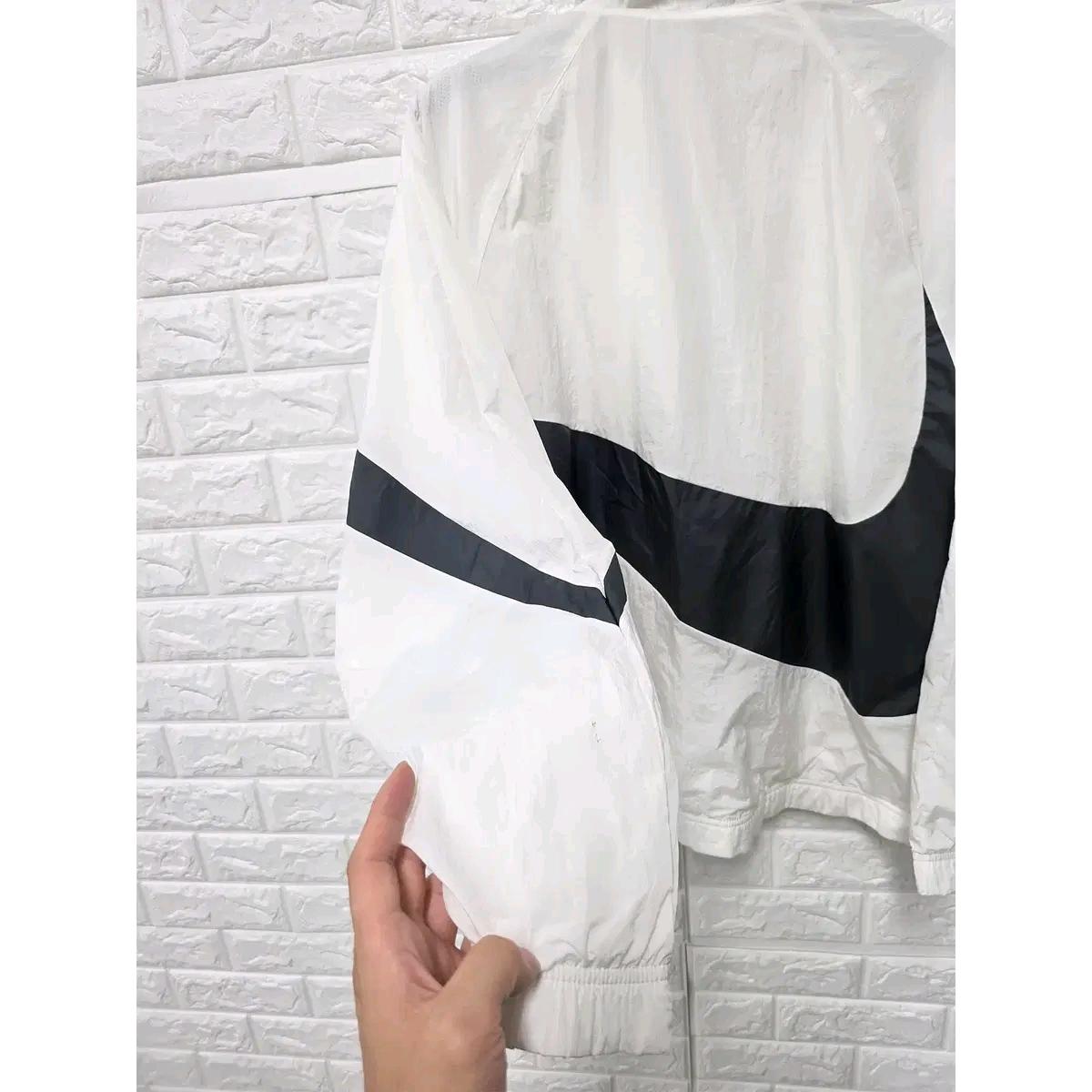 2XL 나이키 화이트 빅스우시 바람막이 E952 6