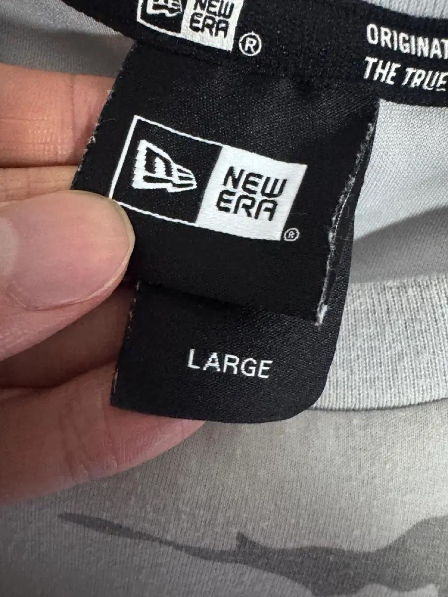 뉴에라 New Era 타이거 카모 암포켓 기능성 맨투맨 L 4