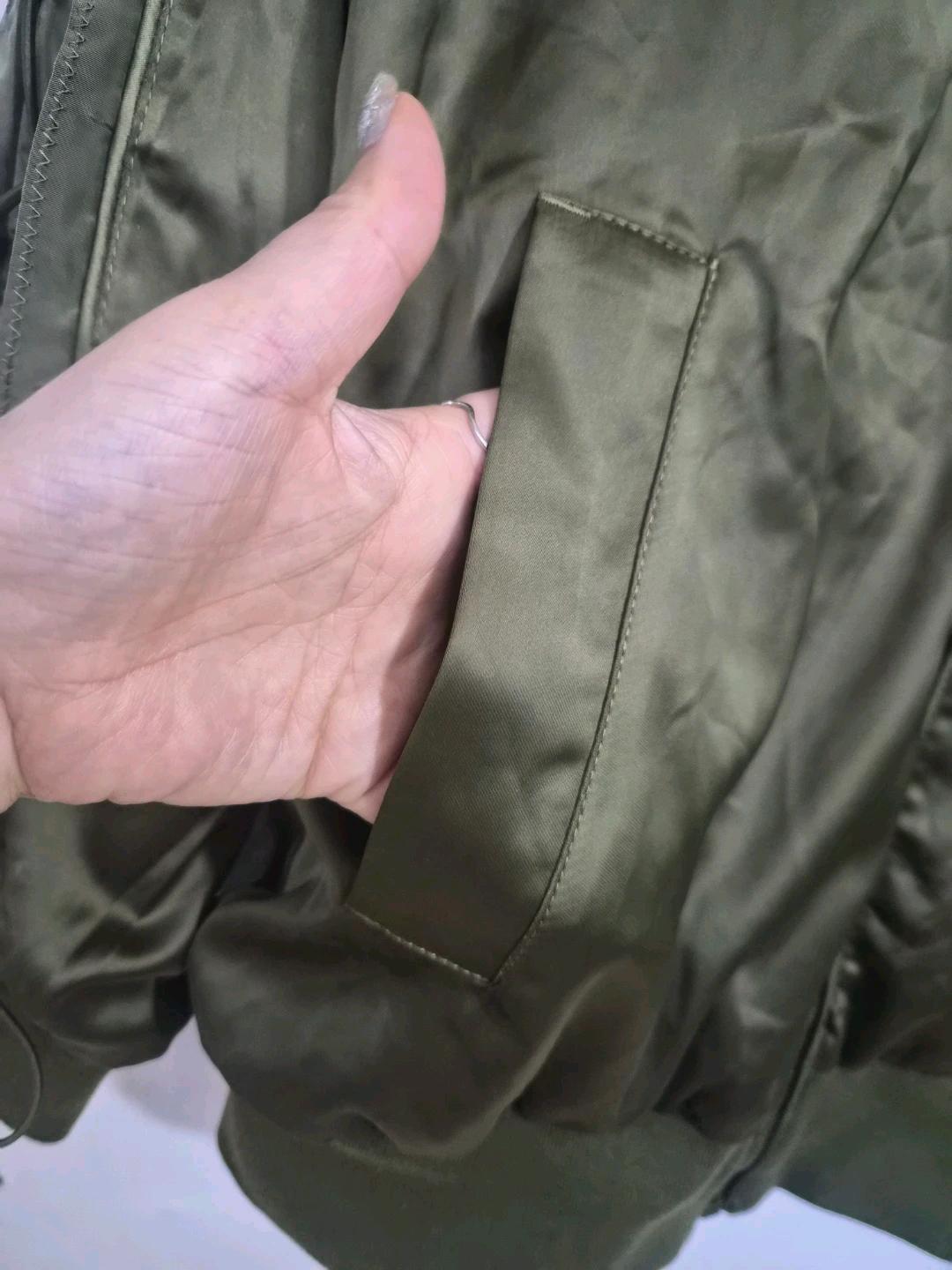 어반스토리 카키색 항공점퍼 F사이즈 7