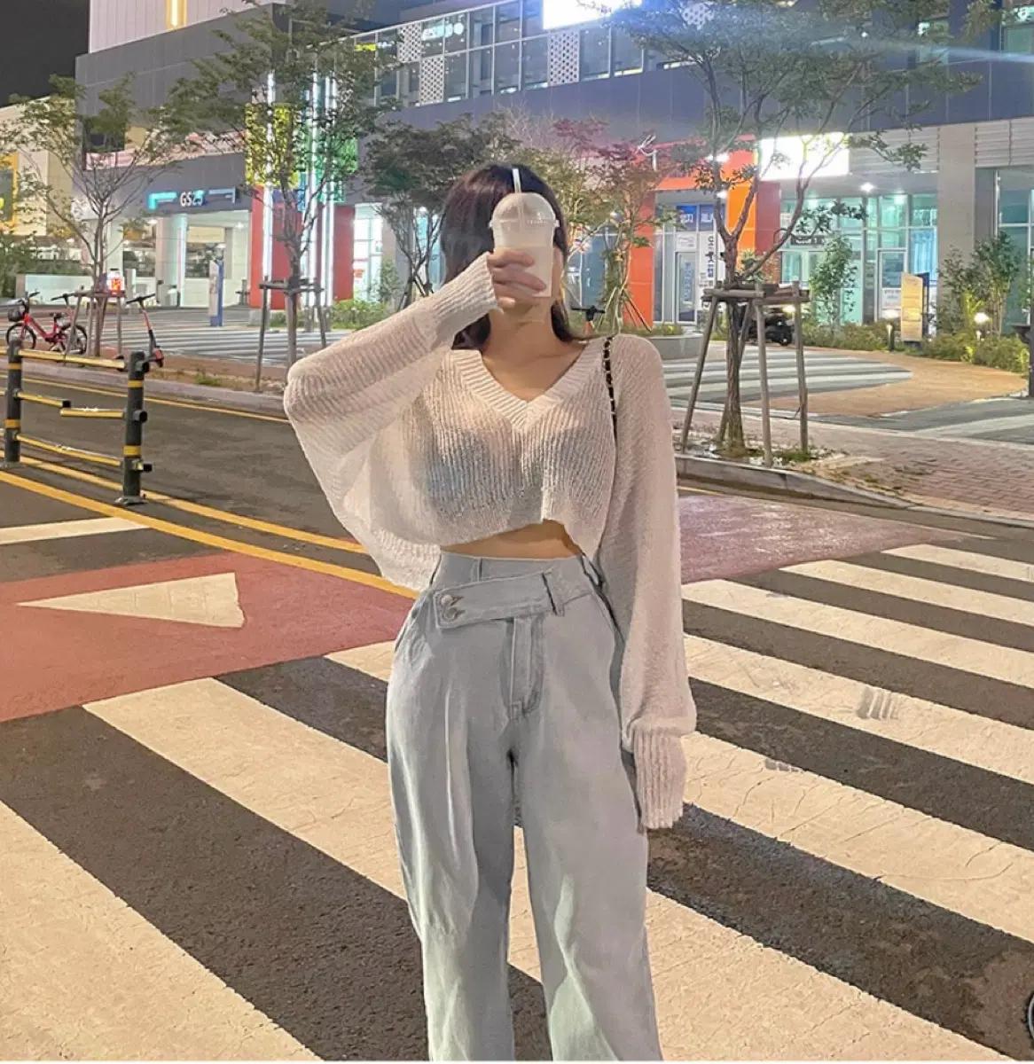 모디핏 언발란스 투버튼 와이드팬츠 연청 4