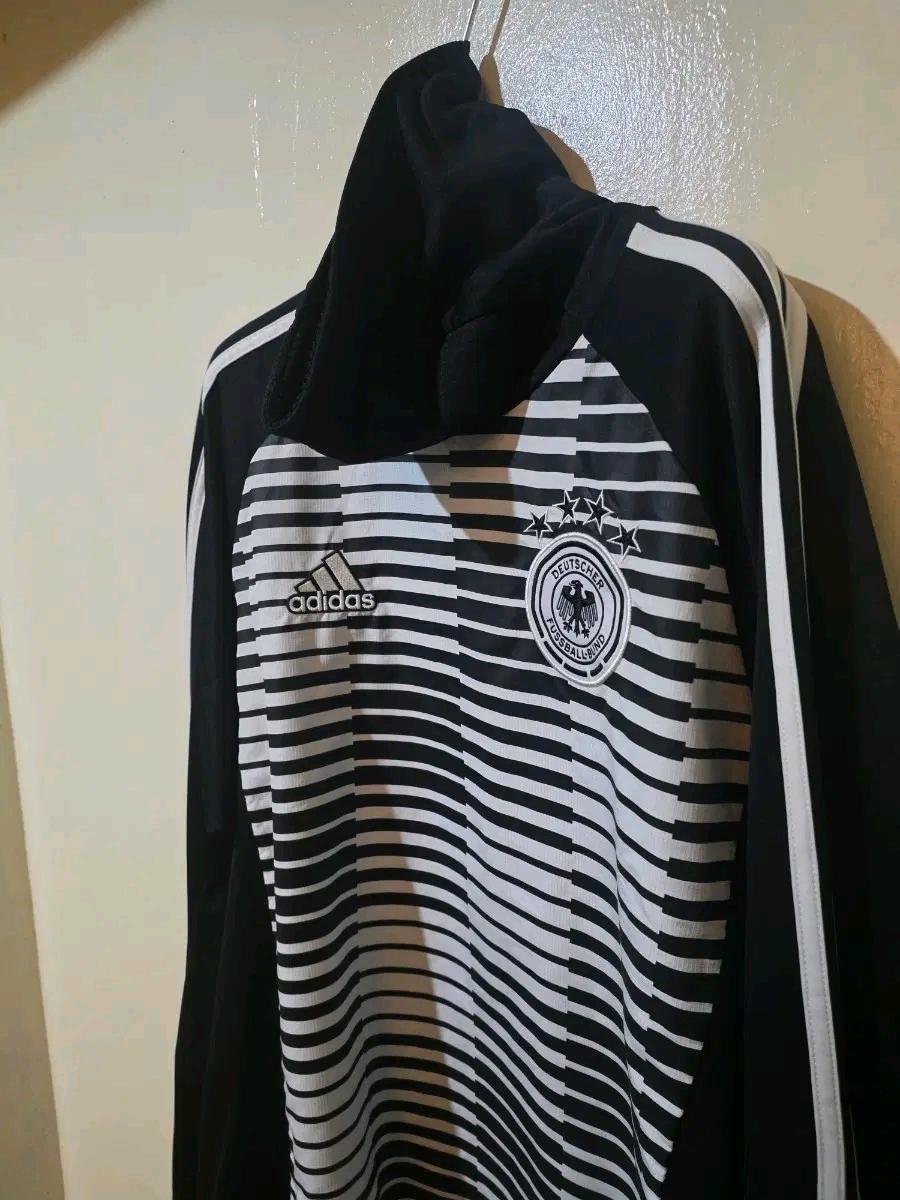 아디다스 독일 하이넥 탑 XL 3