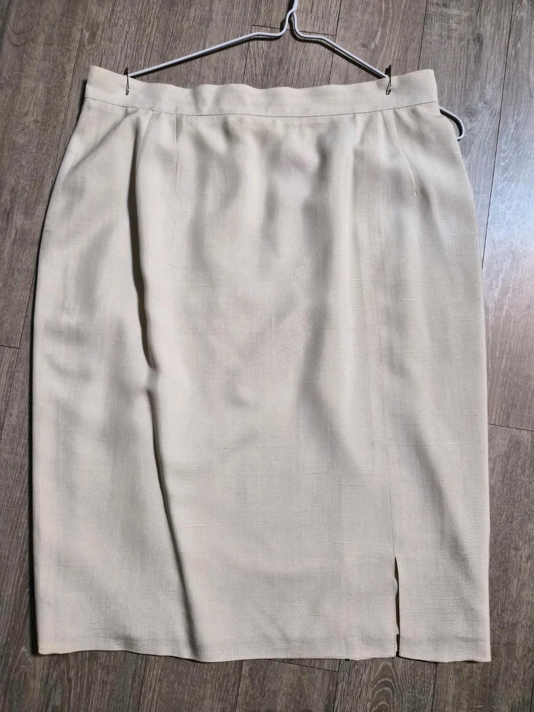 발렌티노 아이보리 H라인 스커트 12 5