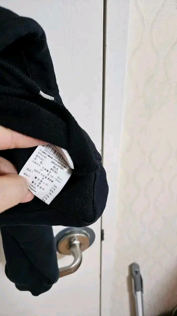 르꼬끄 크롭 맨투맨  8