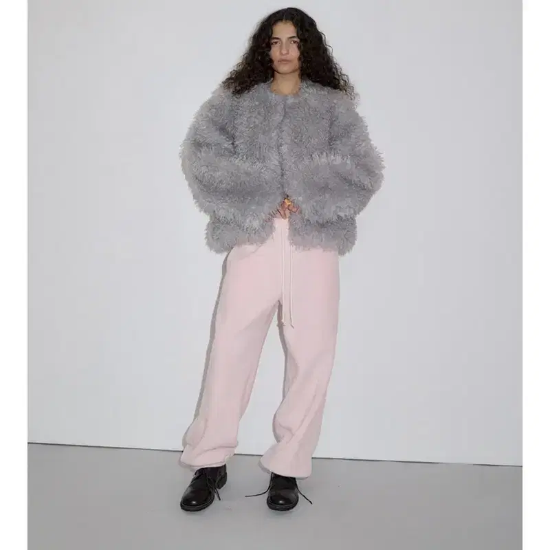 오버듀플레어 HAIRY FUR JACKET_GREY 5