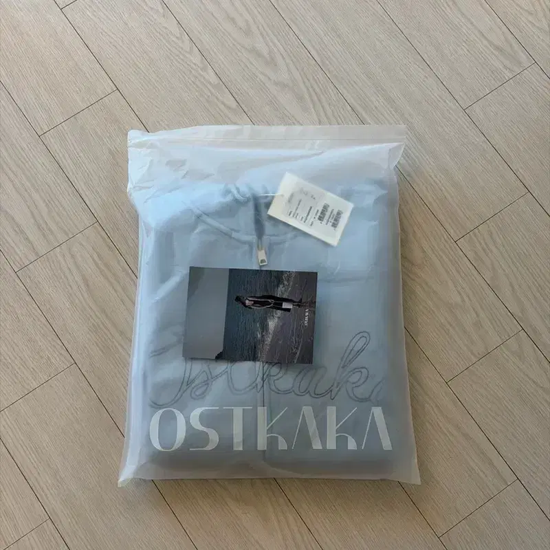 오스트카카 OSTKAKA 스티치 로고 후드 집업 라이트블루 5