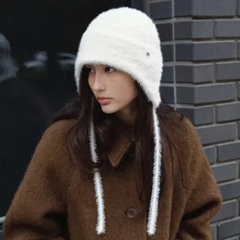새상품) 포유어아이즈온리 데미 퍼 이어머프 햇 포유온 2