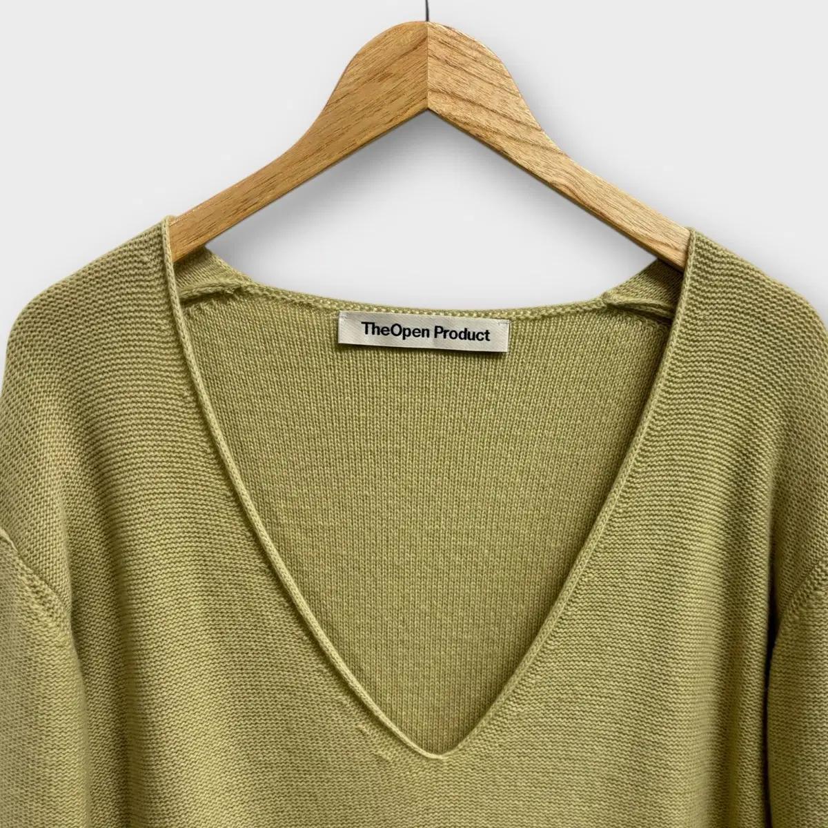 더오픈프로덕트 브이넥 니트 free 4