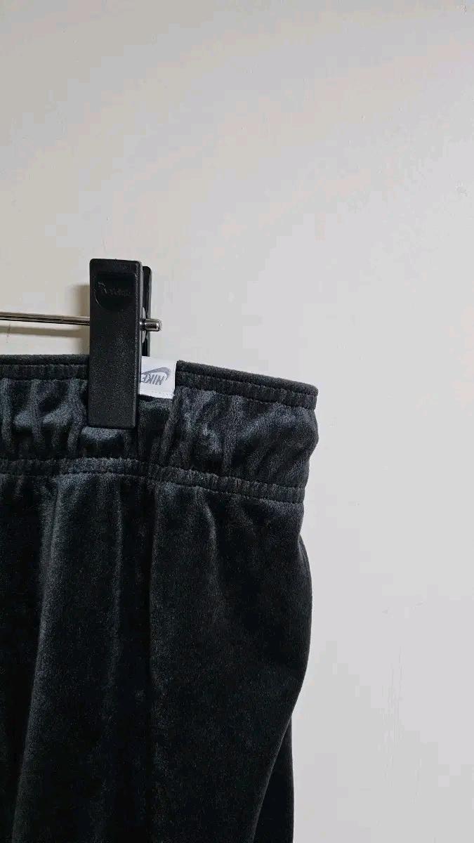 나이키 미드라이즈 벨루어 조거팬츠 8