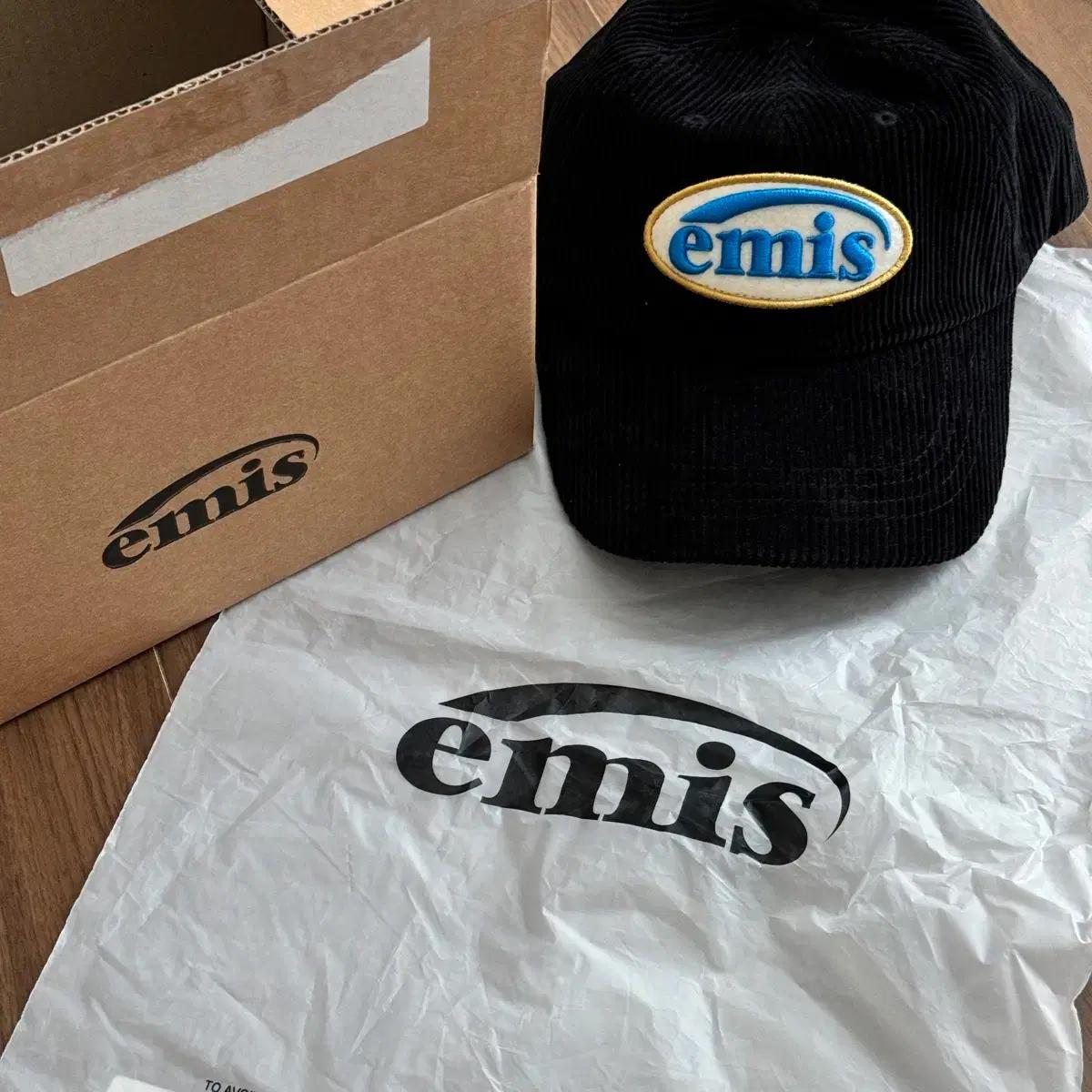 [emis] 이미스 코듀로이 와펜 볼캡 블랙 2