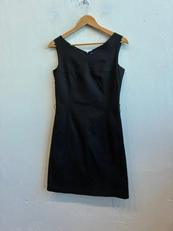버버리 로고 원피스 3