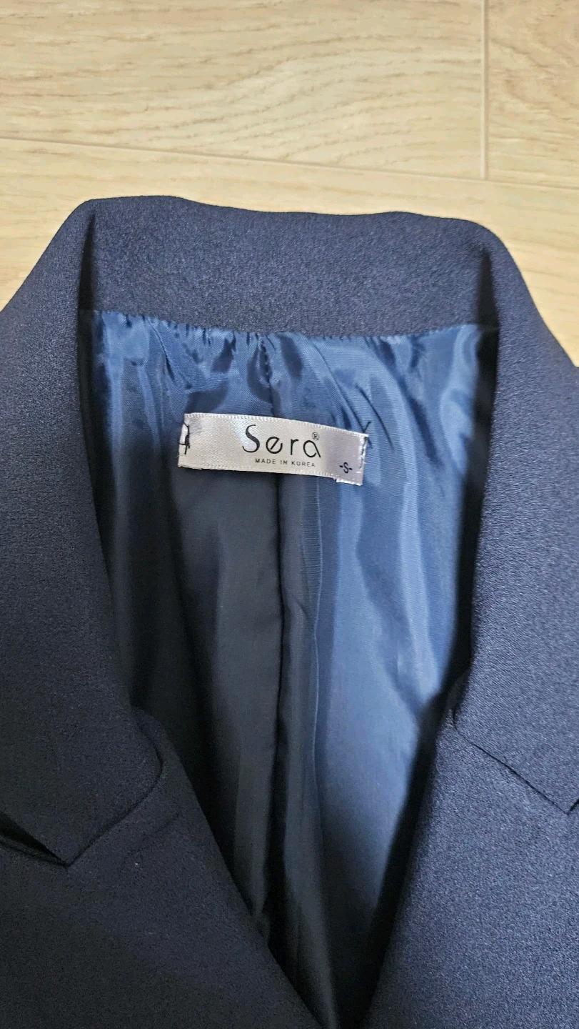 새상품)Sera 네이비 금장 더블 버튼 자켓 3