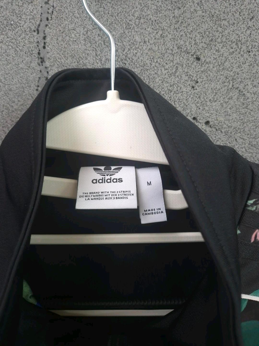 아디다스 플라워 크롭 트랙탑 M 5