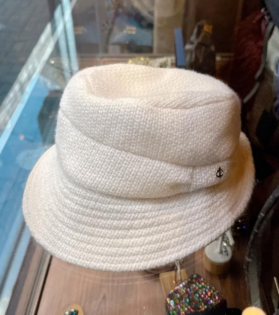 새제품 엘로드 모혼방 골프 모자  아이보리  3