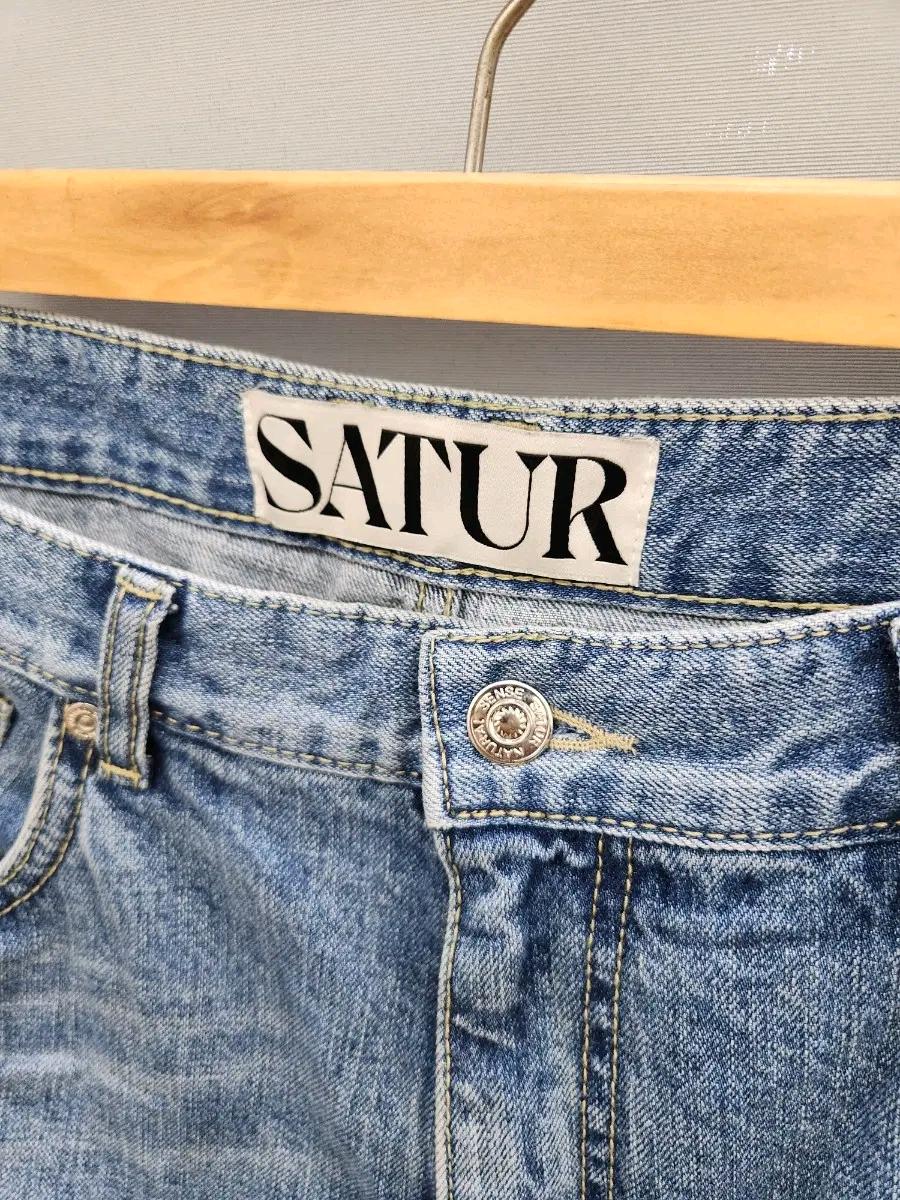 세터(SATUR) 디스트로이드 뉴트로 핏 데님 팬츠 레트로 블루 (L사이즈) 5