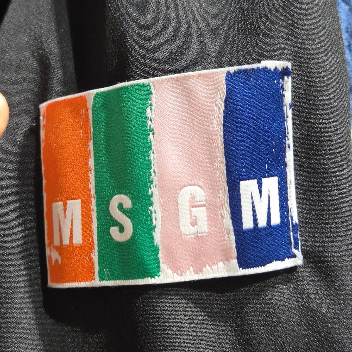 MSGM 네이비 텍스쳐드 코트 4