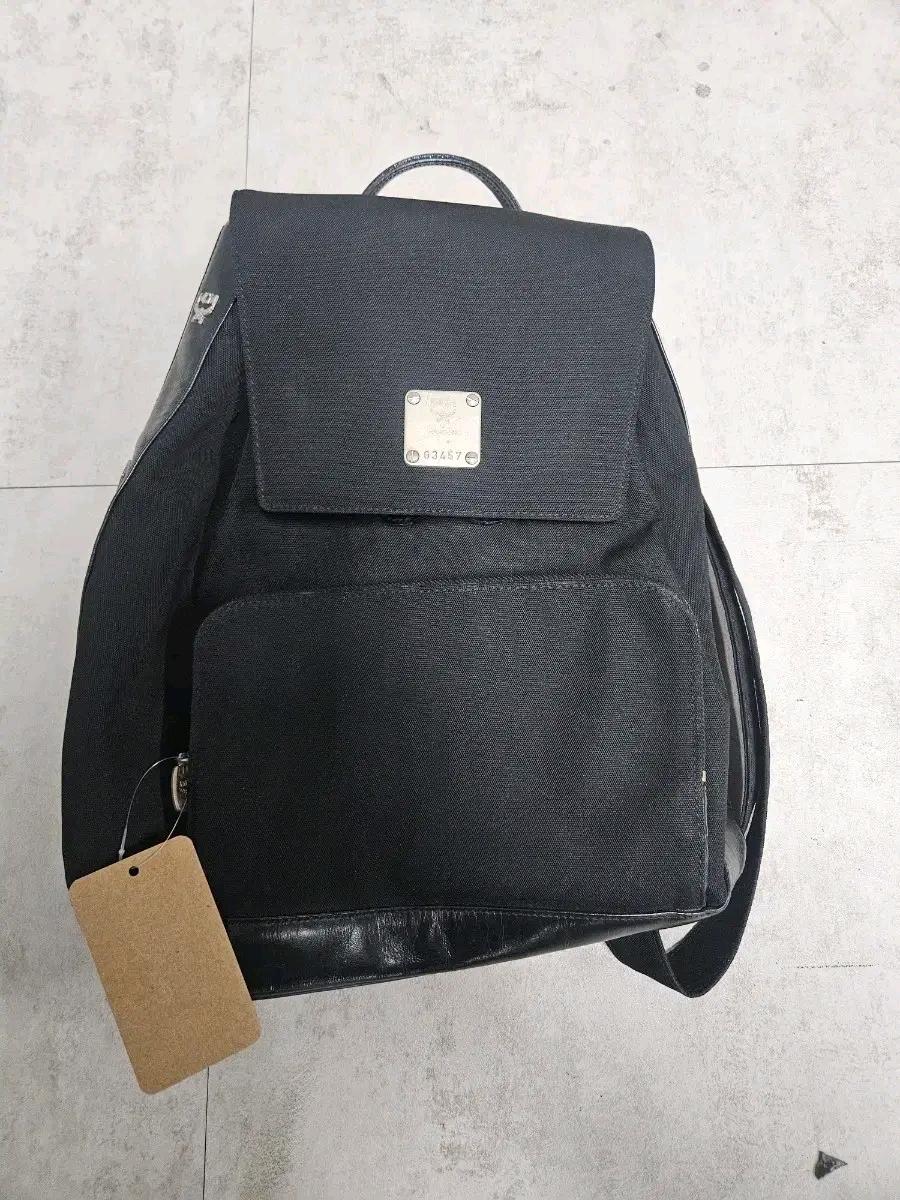 MCM 백팩 블랙 2