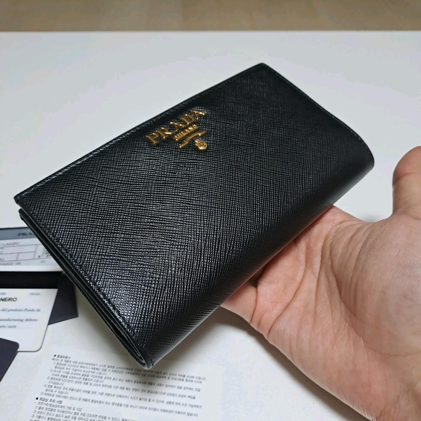 [100%/정품] 프라다 사피아노 메탈 로고 플랩 중지갑 블랙, 프라다지갑,프라다중지갑 3