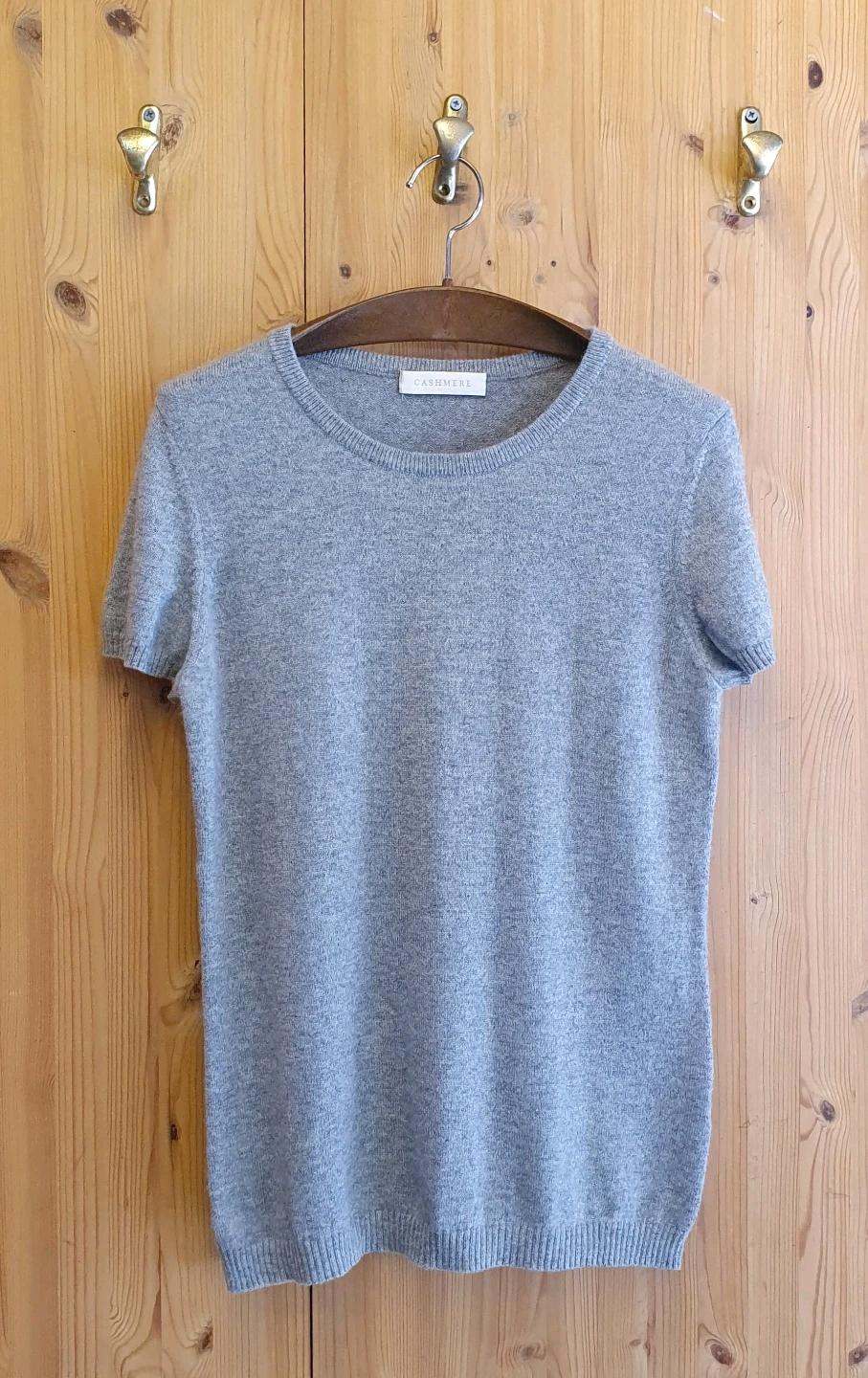 55.Cashmere 라운드 반팔니트 2